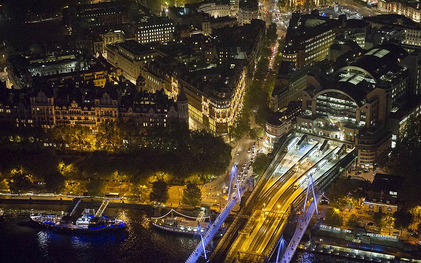 Ночной Лондон с высоты Ночной Лондон с высоты