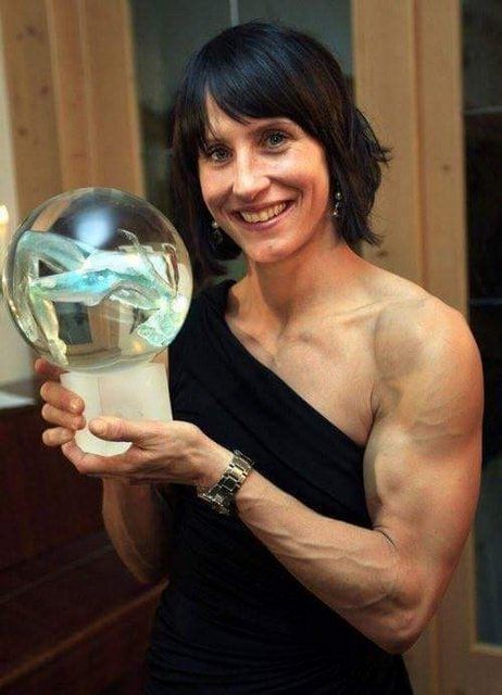 Известные спортсмены, которые легально употребляли допинг Известные спортсмены, которые легально употребляли допинг