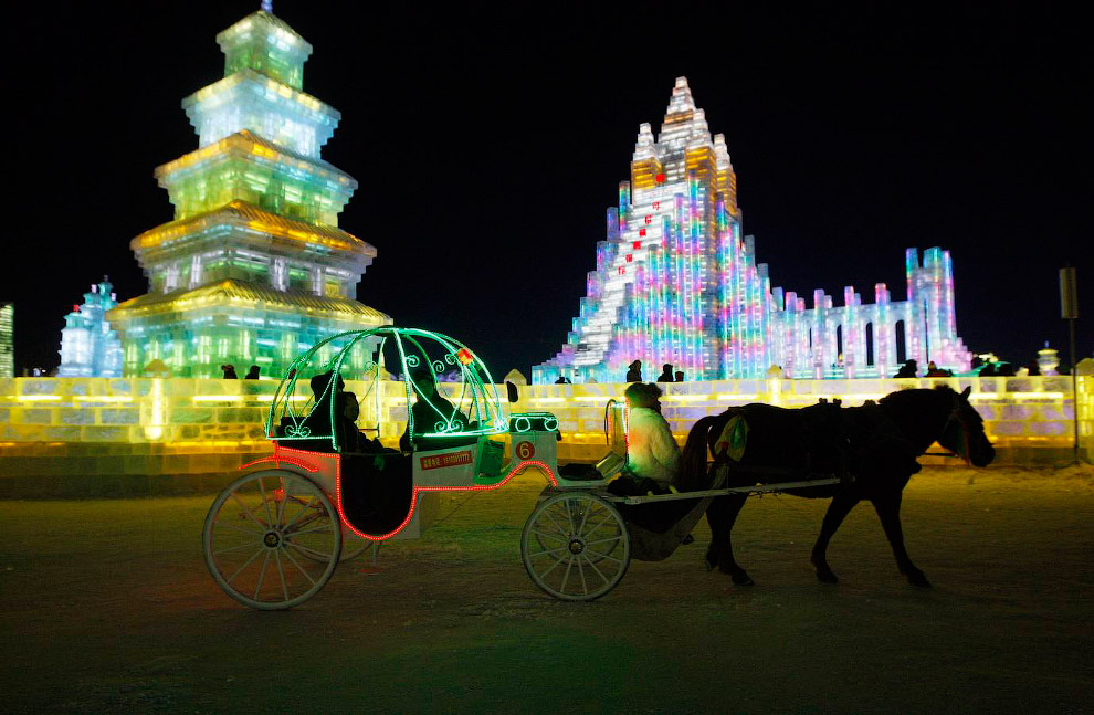 Международный фестиваль ледяных скульптур в Харбине 2014 Международный фестиваль ледяных скульптур в Харбине 2014