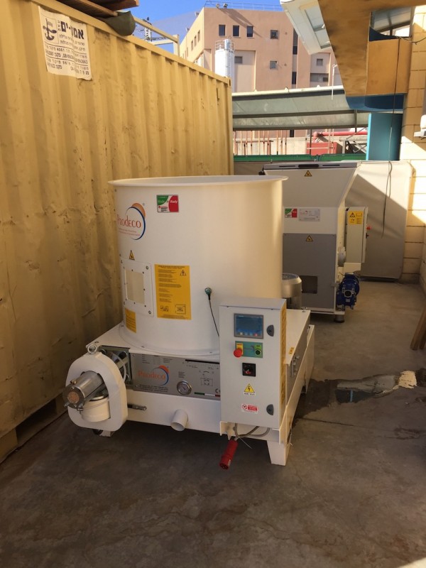 Как опилки и обрезки превращают в брикеты Как опилки и обрезки превращают в брикеты