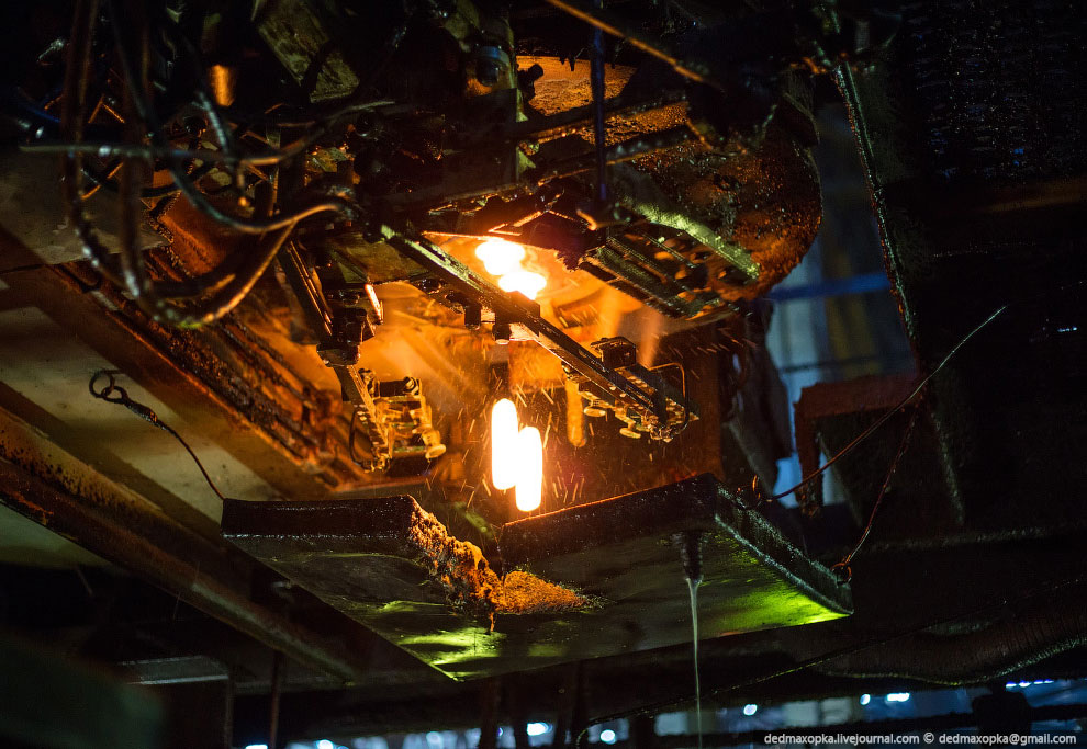 Рождение стеклянной бутылки Рождение стеклянной бутылки