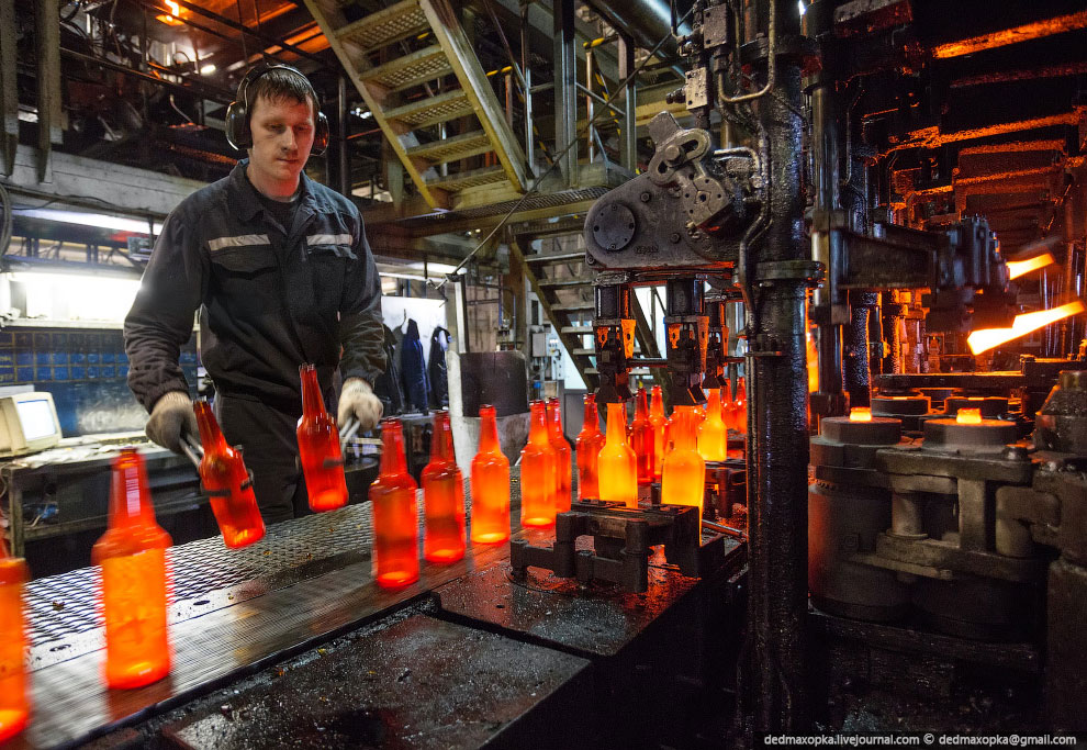 Рождение стеклянной бутылки Рождение стеклянной бутылки