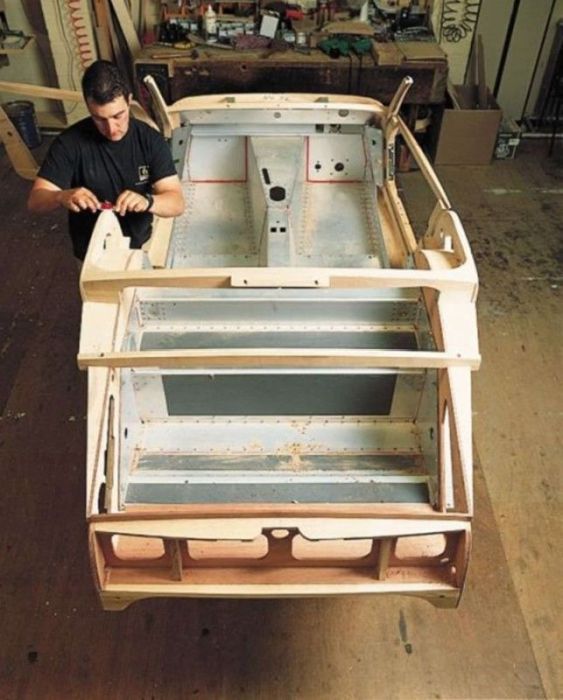 Эксклюзивные автомобили, собранные вручную (23 фото)