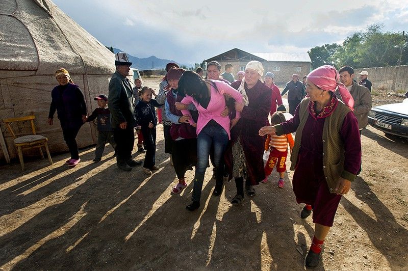 Краденые невесты Киргизии (30 фото)