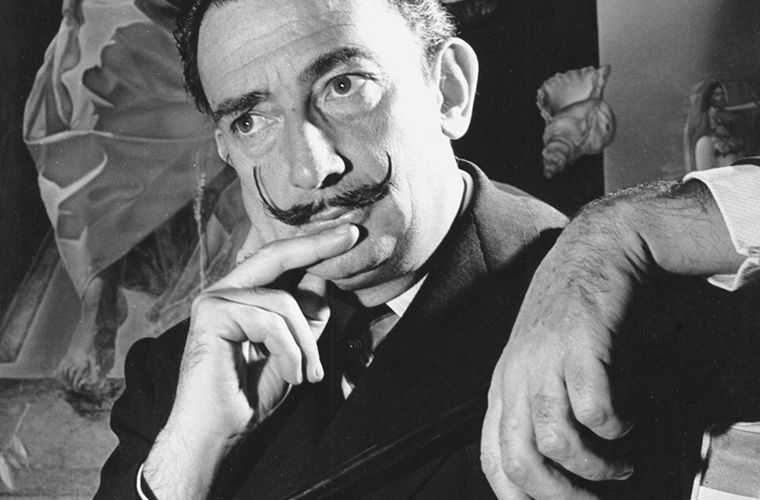 Зачем Сальвадор Дали совершал безумные поступки