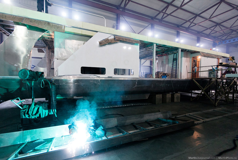 Единственное в России производство плавучих домов