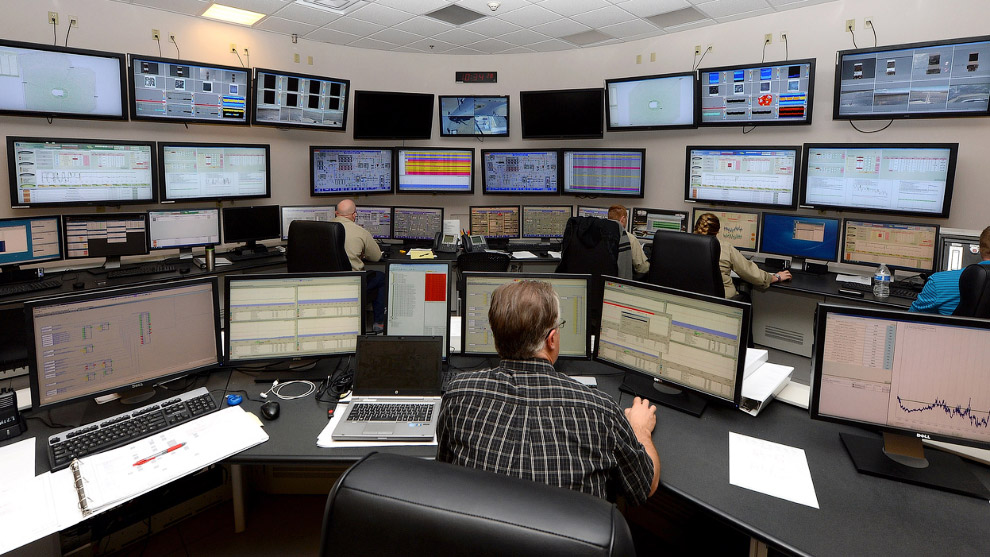 Крупнейшая в мире солнечная электростанция Айванпа