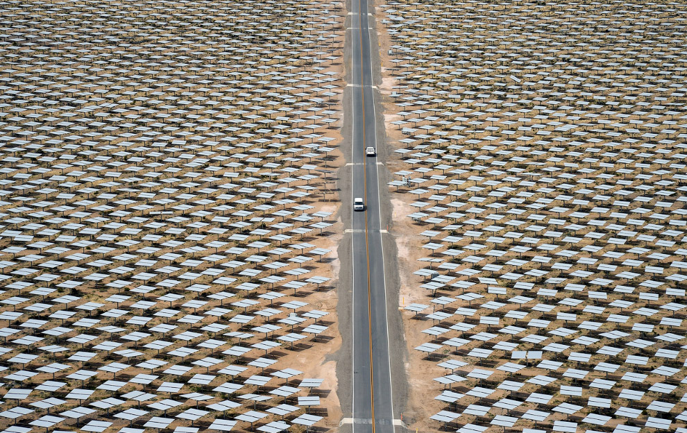 Крупнейшая в мире солнечная электростанция Айванпа