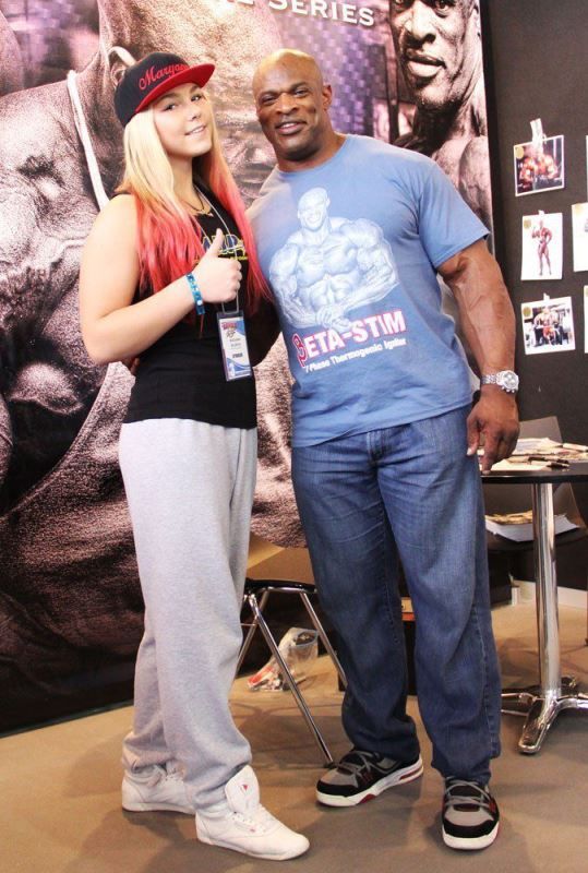 Сильная девочка (26 фото)