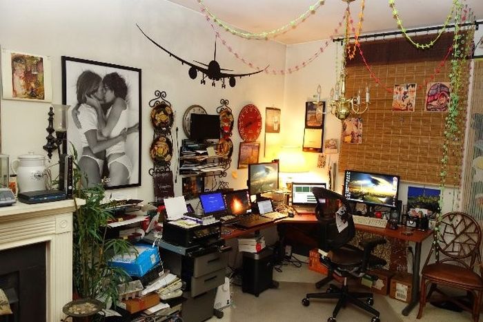 В США после неудачного прыжка с парашютом скончался российский хакер Крис Касперски