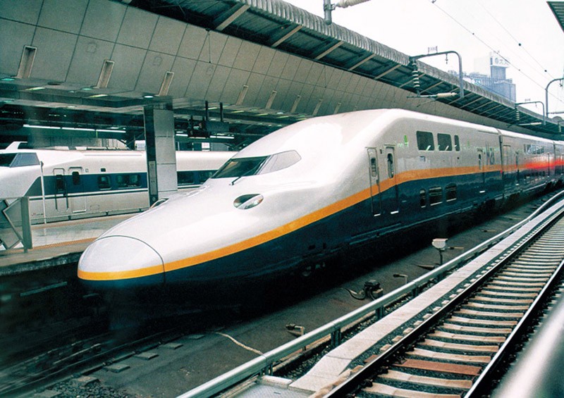 7 самых скоростных железнодорожных линий