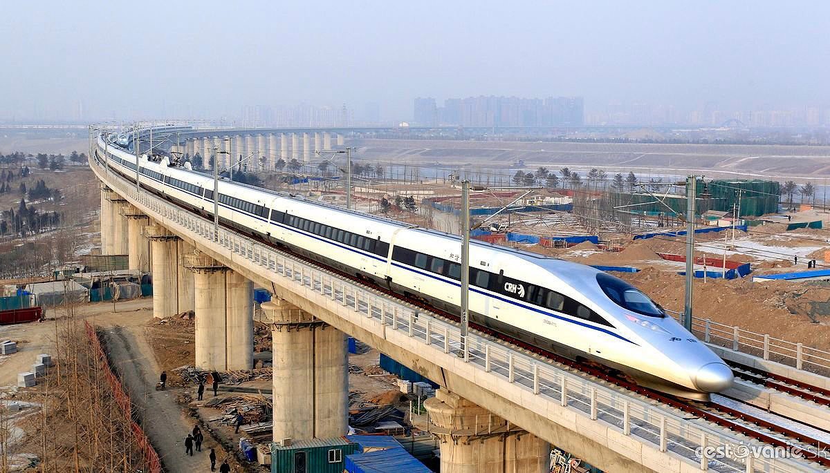 7 самых скоростных железнодорожных линий