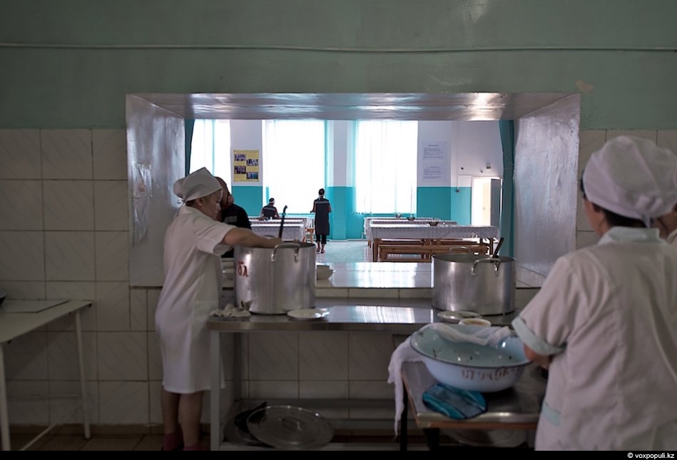 Платочки белые, глаза печальные (63 фото)