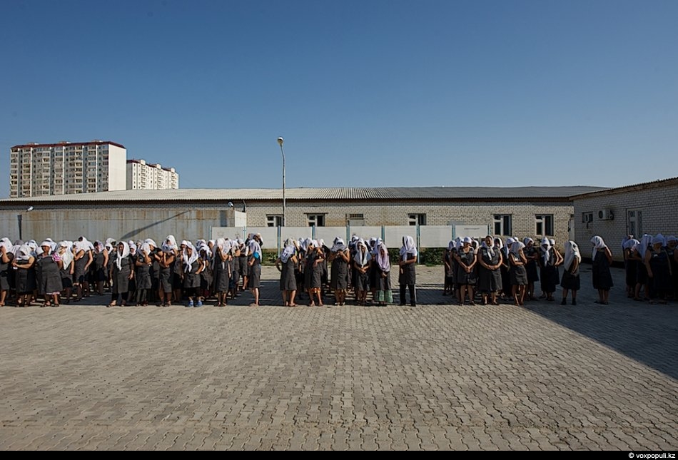 Платочки белые, глаза печальные (63 фото)