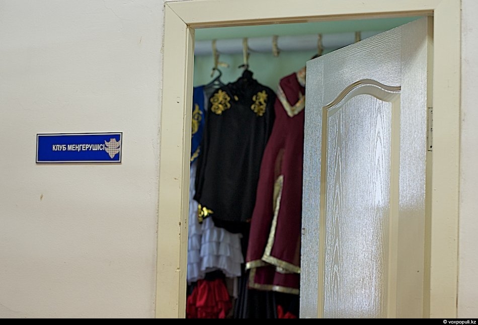 Платочки белые, глаза печальные (63 фото)