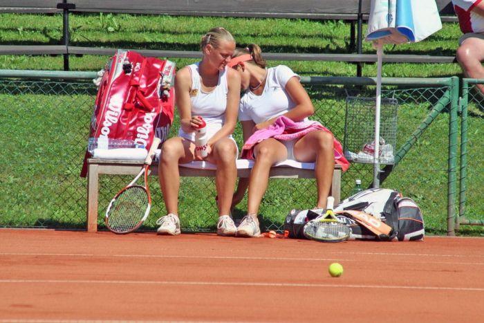 Сексуальные позы спортсменок (50 фото)