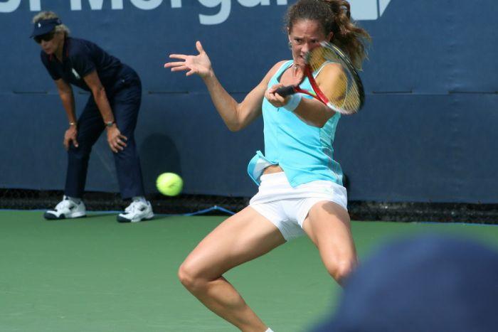 Сексуальные позы спортсменок (50 фото)