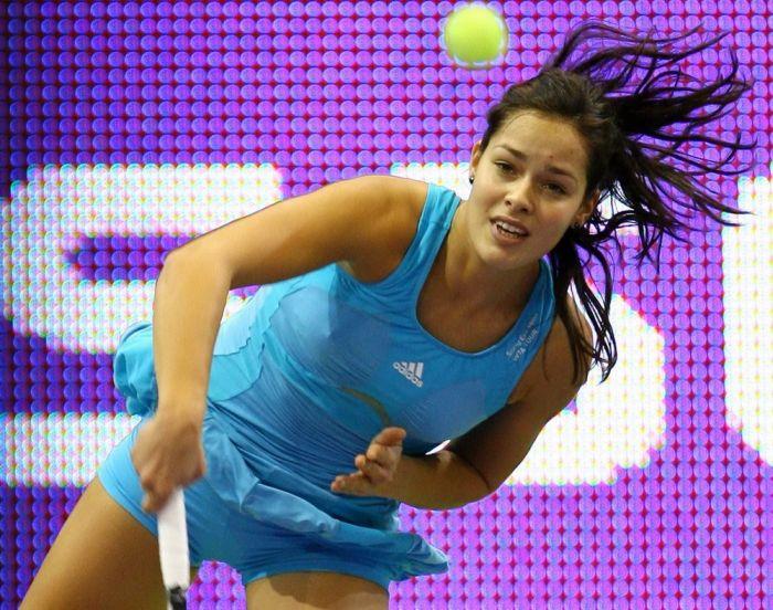 Сексуальные позы спортсменок (50 фото)