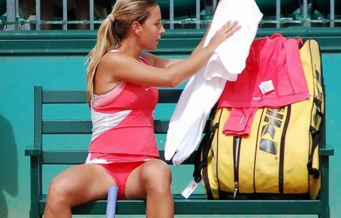 Сексуальные позы спортсменок (50 фото)