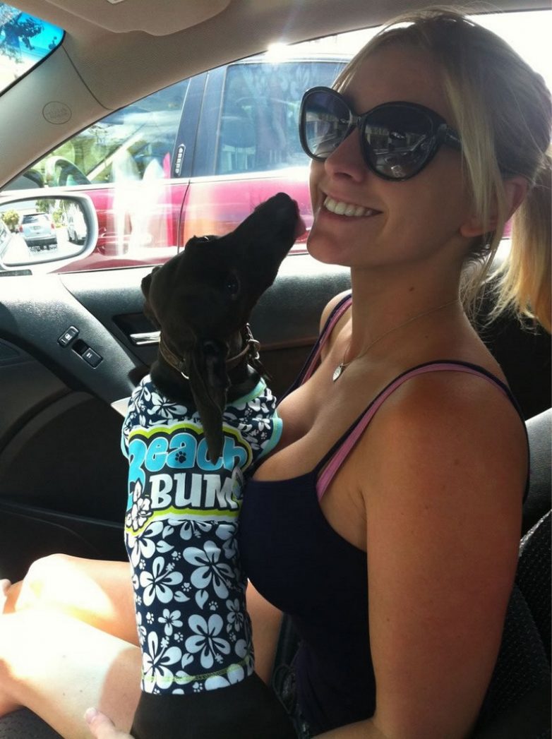 Забавные и пикантные фото девушек