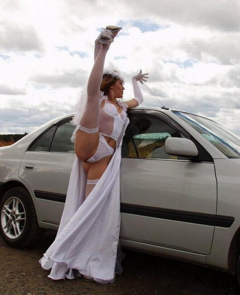 Забавные и пикантные фото девушек