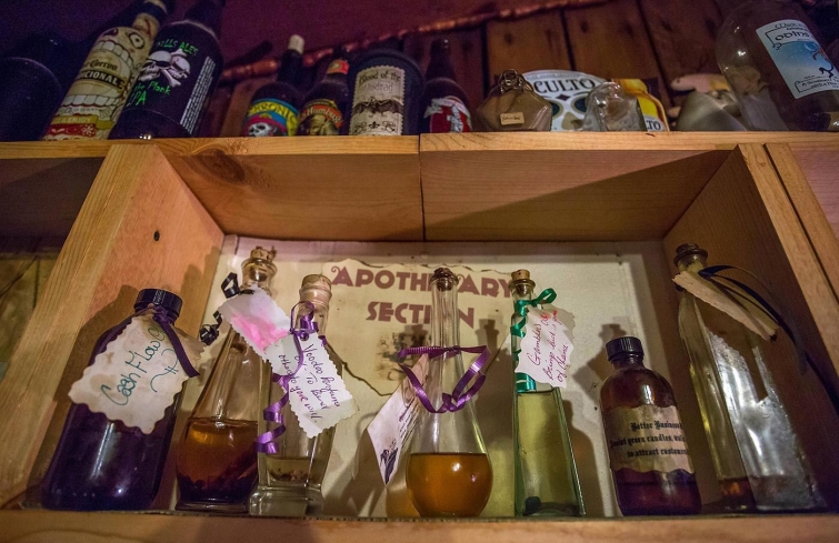 10 средневековых способов лечения, приводящих в недоумение