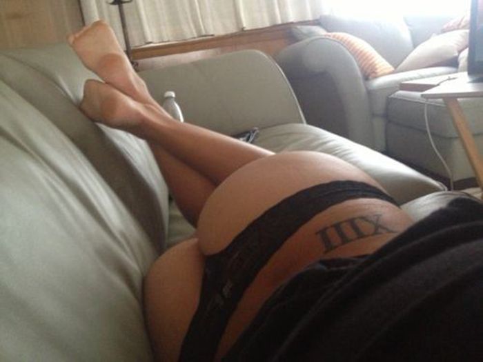 Девушки в трусиках