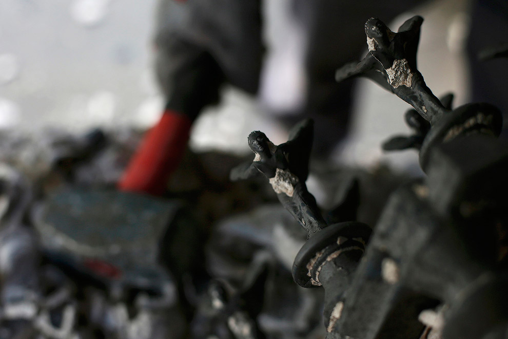 Как делают символ легендарной марки автомобилей Rolls-Royce