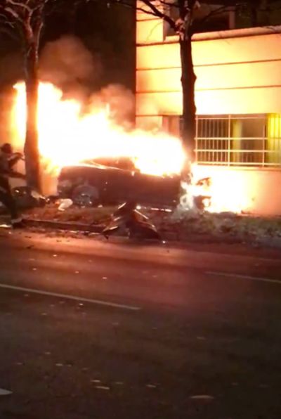 В попавшем в аварию электромобиле Tesla погиб бывший агент ФБР