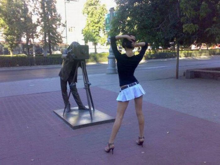 Девушки дурачатся