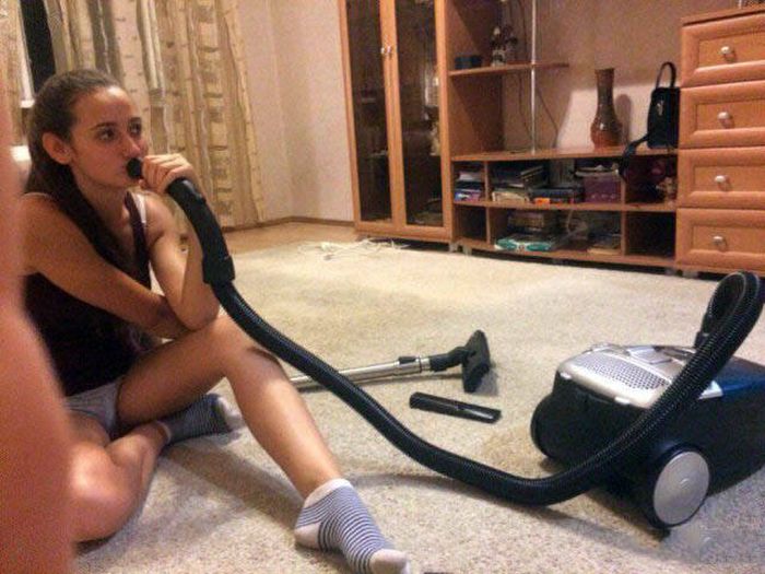 Девушки дурачатся