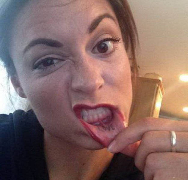 Девушки дурачатся