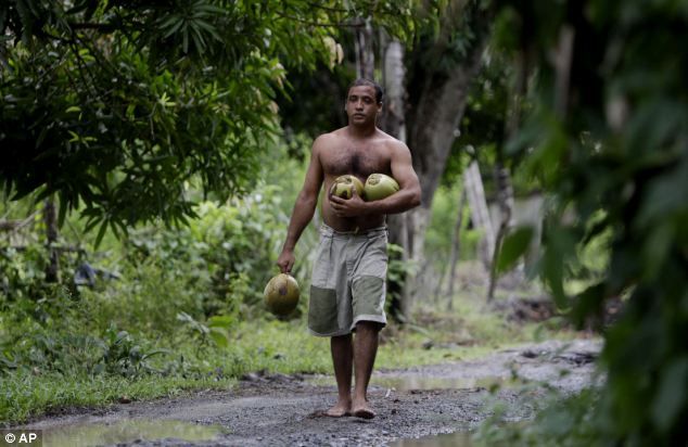 Человек с 24 пальцами