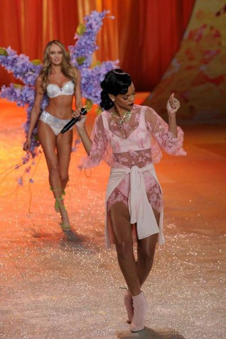 Показ от Victoria's Secret