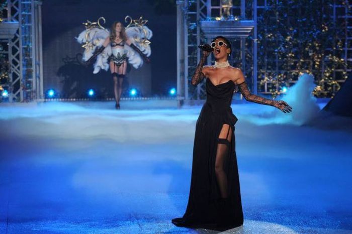 Показ от Victoria's Secret