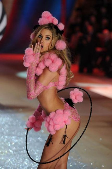 Показ от Victoria's Secret