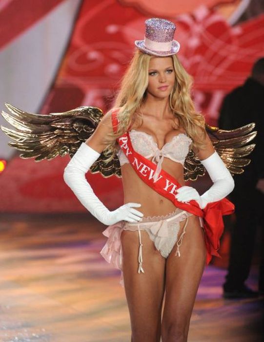 Показ от Victoria's Secret