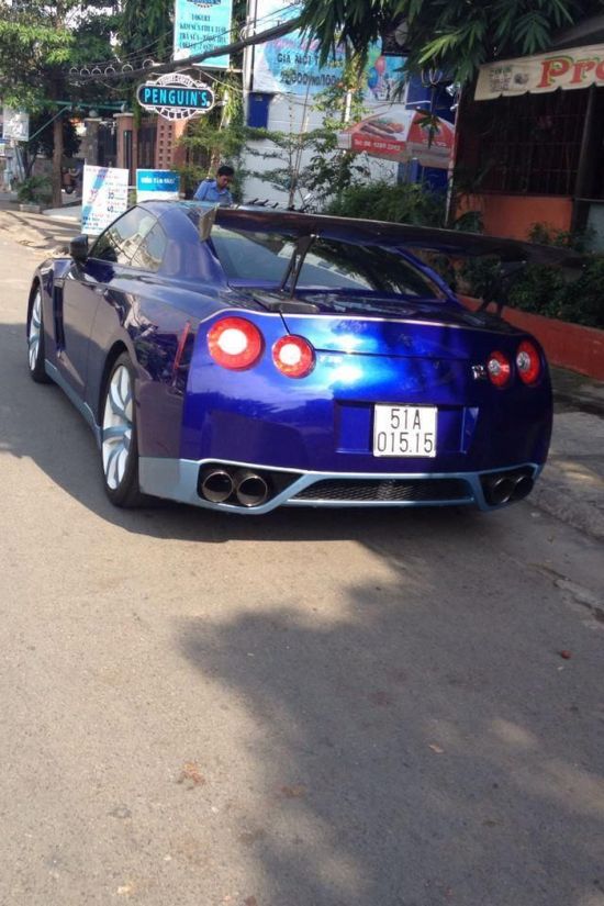 Суперкары во Вьетнаме - не роскошь (28 фото)