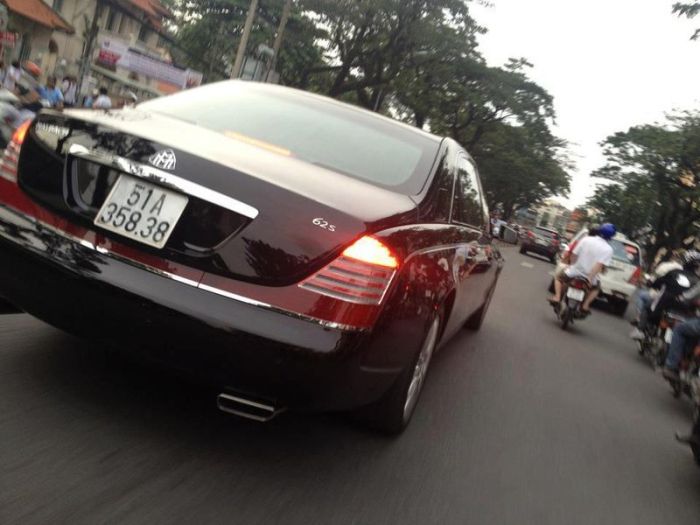 Суперкары во Вьетнаме - не роскошь (28 фото)