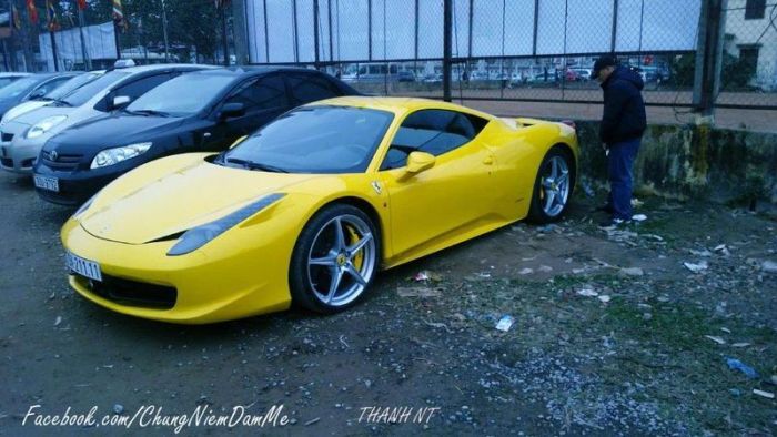 Суперкары во Вьетнаме - не роскошь (28 фото)