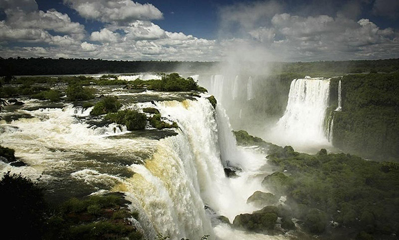 25 стран, в которых легче всего забить косячок