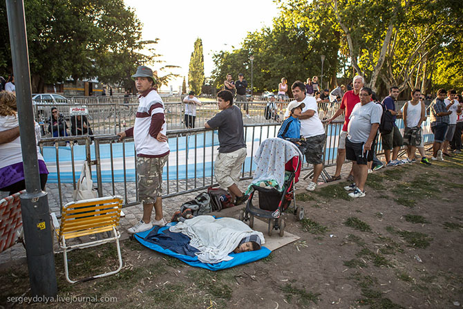 Первый гоночный день на Дакар 2014