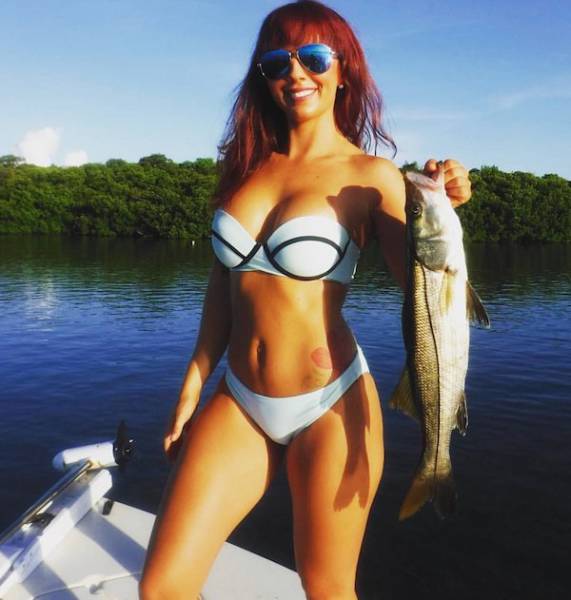 Девушки на рыбалке