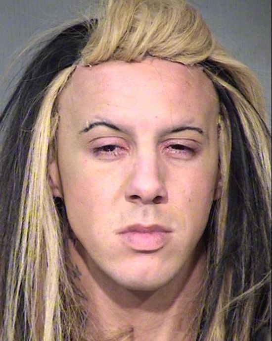 Магшоты преступников со странными прическами