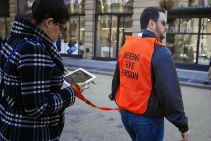 Сила зависимости от гаджетов в фотографиях Сила зависимости от гаджетов в фотографиях