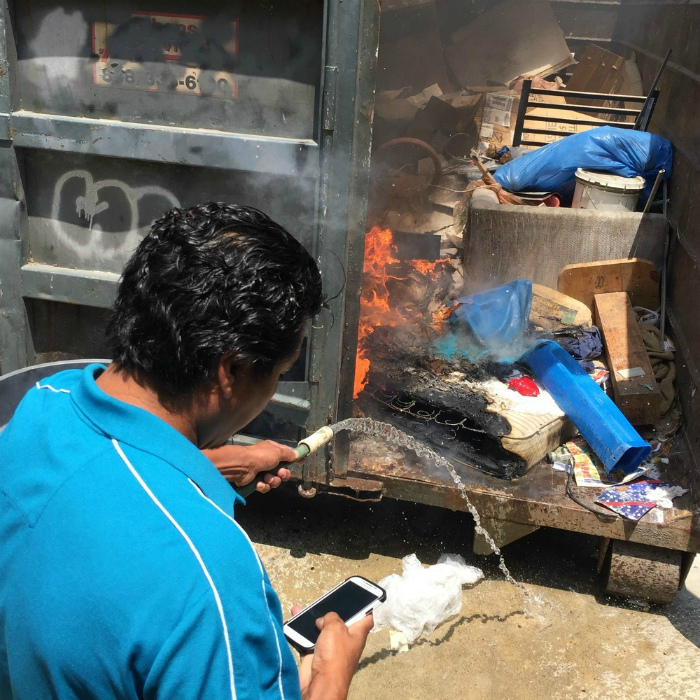 Сила зависимости от гаджетов в фотографиях Сила зависимости от гаджетов в фотографиях