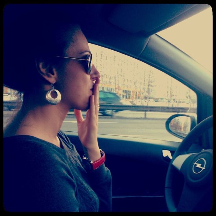 Пятничные девушки в автомобилях (92 фото)