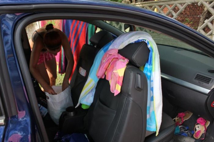 Пятничные девушки в автомобилях (92 фото)