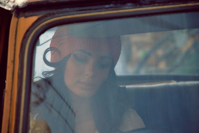 Пятничные девушки в автомобилях (92 фото)