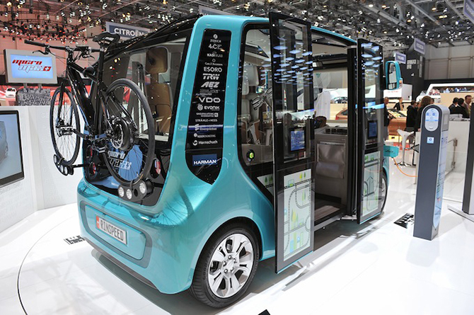 Маленький городской автобус Rinspeed microMAX